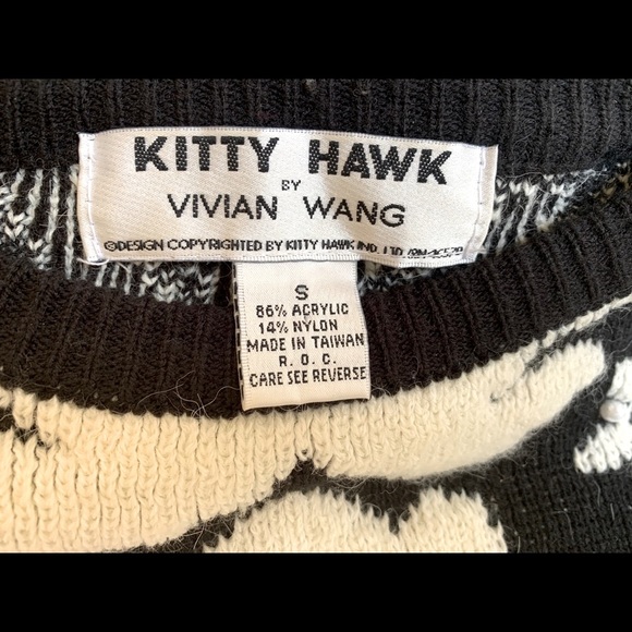 Kitty Hawk By Vivian Wang Sweater - Picture 3 of 3